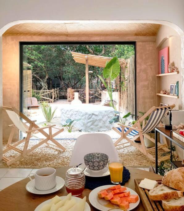 Casa Amora - Seu Mini Privado Beira Lagoa